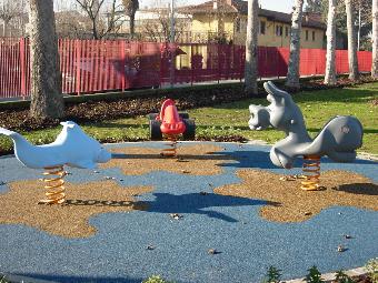 Parchi giochi - GIOCHI A MOLLA